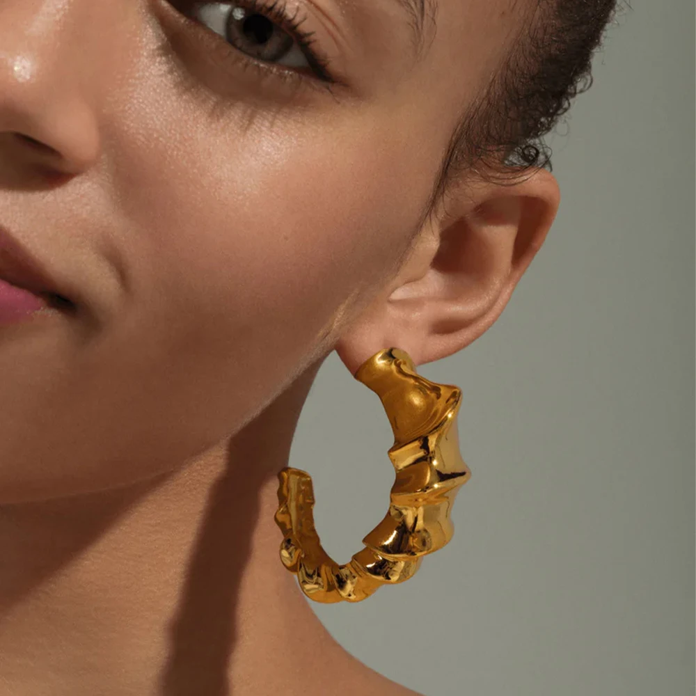 18K Gold Plated Stainless Steel Smooth Bamboo Joint C-shaped Earrings for Women Waterproof Polished Jewelry
18K Gold Plated Stainless Steel Smooth Bamboo Joint C-shaped Earrings for Women Waterproof Polished Jewelry