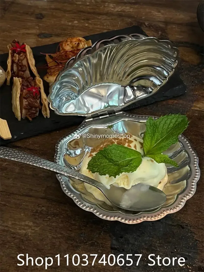 Luxurious French Retro 304 Stainless Steel Food Dish Plate Shell Box Jewelry Peal Storage Bag Desk Decoration
Luxurious French Retro 304 Stainless Steel Food Dish Plate Shell Box Jewelry Peal Storage Bag Desk Decoration