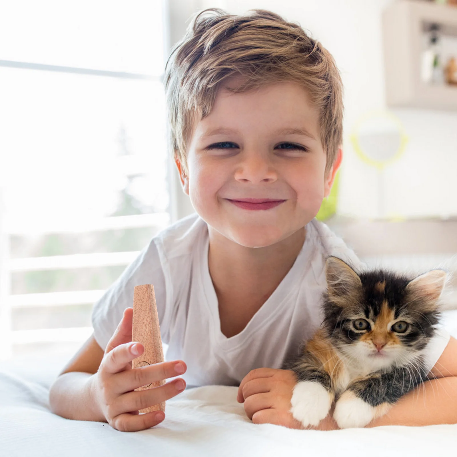 Classic Wooden Kazoo Small Portable Educational Musical Instrument Orff Ukulele Guitar Partner Mouth Flute Harmonica
Classic Wooden Kazoo Small Portable Educational Musical Instrument Orff Ukulele Guitar Partner Mouth Flute Harmonica