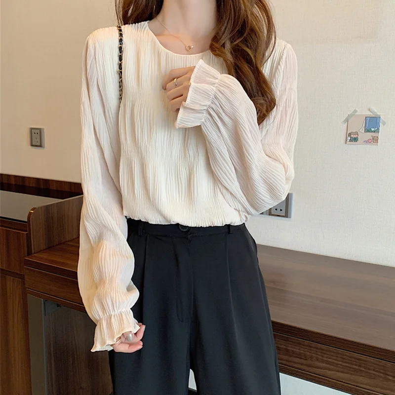 Весенне-летняя женская модная элегантная шифоновая блузка с круглым вырезом, простая повседневная однотонная универсальная облегающая основа для живота
Весенне-летняя женская модная элегантная шифоновая блузка с круглым вырезом, простая повседневная однотонная универсальная облегающая основа для живота