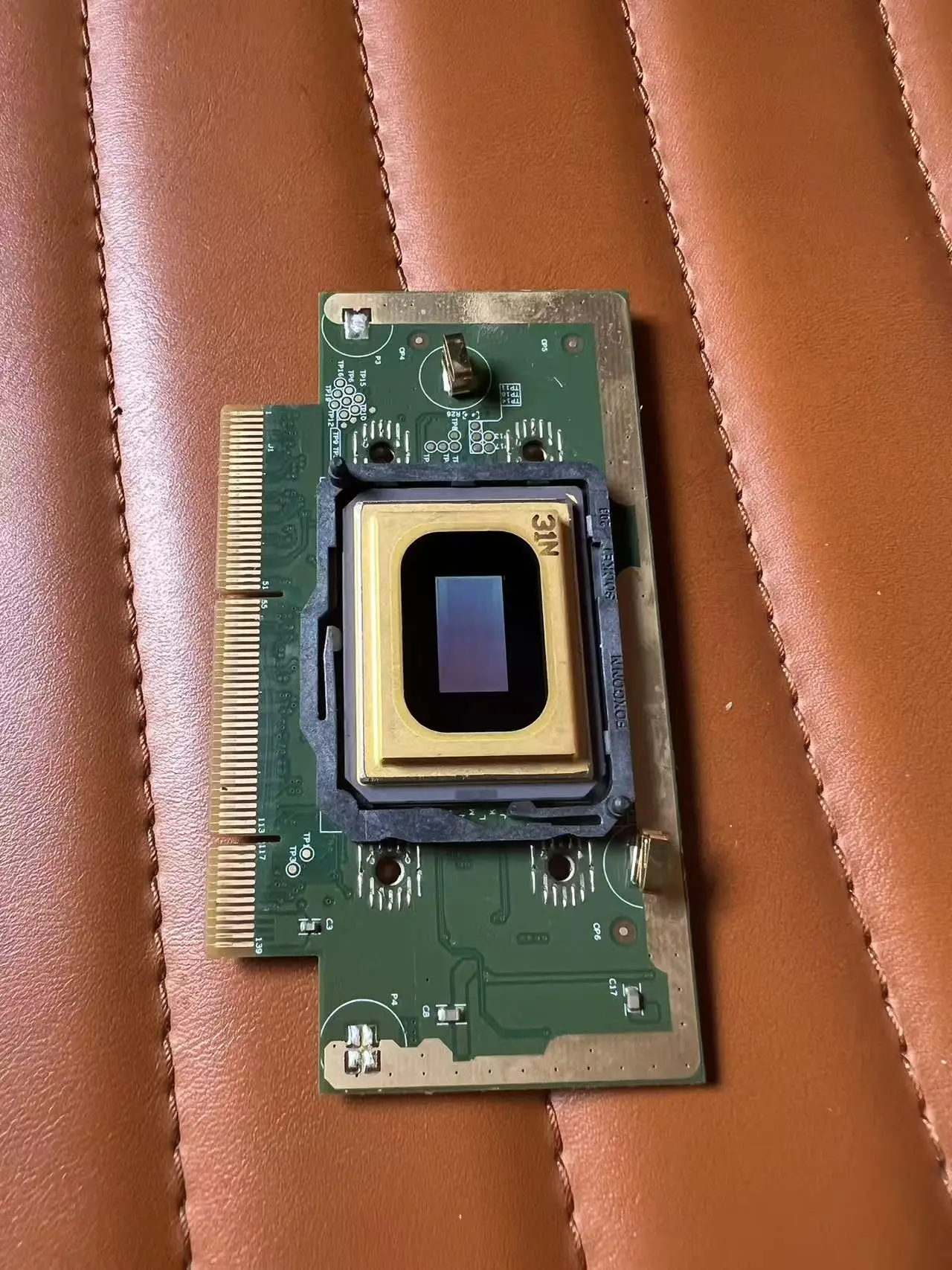 Сменный оригинальный чип DMD проектора 1910-6127 E169497 для проектора BENQ SH960 и других моделей
Сменный оригинальный чип DMD проектора 1910-6127 E169497 для проектора BENQ SH960 и других моделей