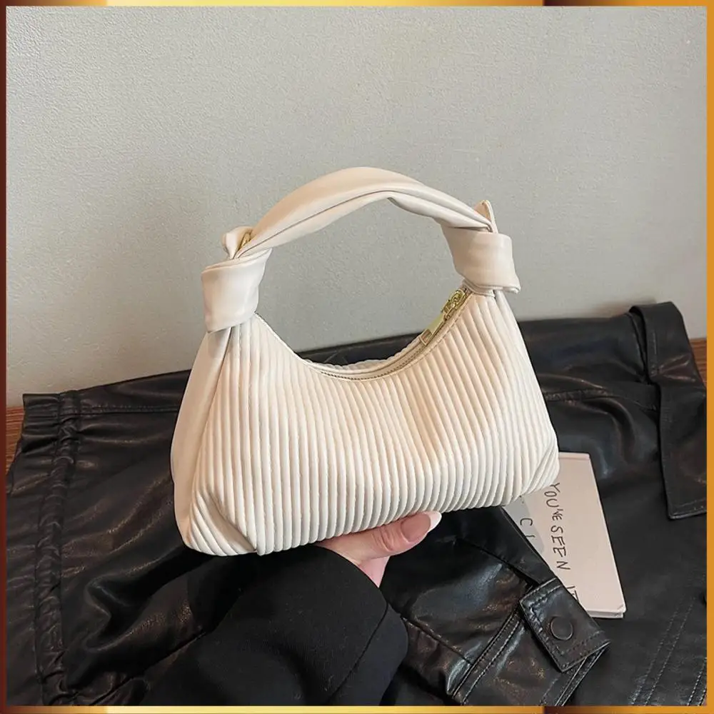 Women PU Knotted Shoulder Bag Large Capacity Crescent Shoulder Purse Zipper Closure Trendy Designer Handbag Outdoor Travel Bag
Women PU Knotted Shoulder Bag Large Capacity Crescent Shoulder Purse Zipper Closure Trendy Designer Handbag Outdoor Travel Bag