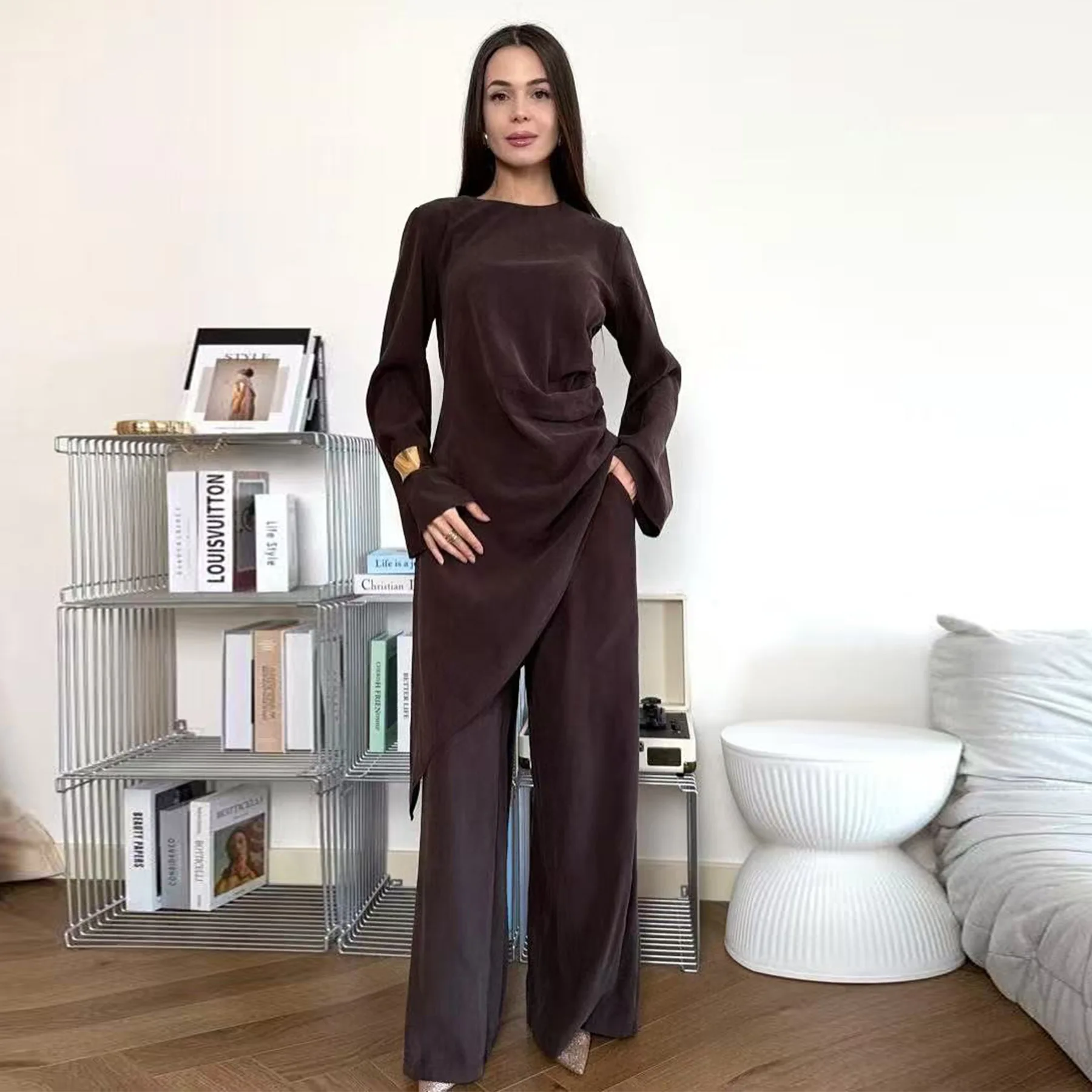 Eid Dubai Abaya Two Piece Set Casual Long Top and Pants Suit Matching Muslim Sets Saudi Arabia Islamic Travel Outfits for Women
Eid Dubai Abaya Two Piece Set Casual Long Top and Pants Suit Matching Muslim Sets Saudi Arabia Islamic Travel Outfits for Women