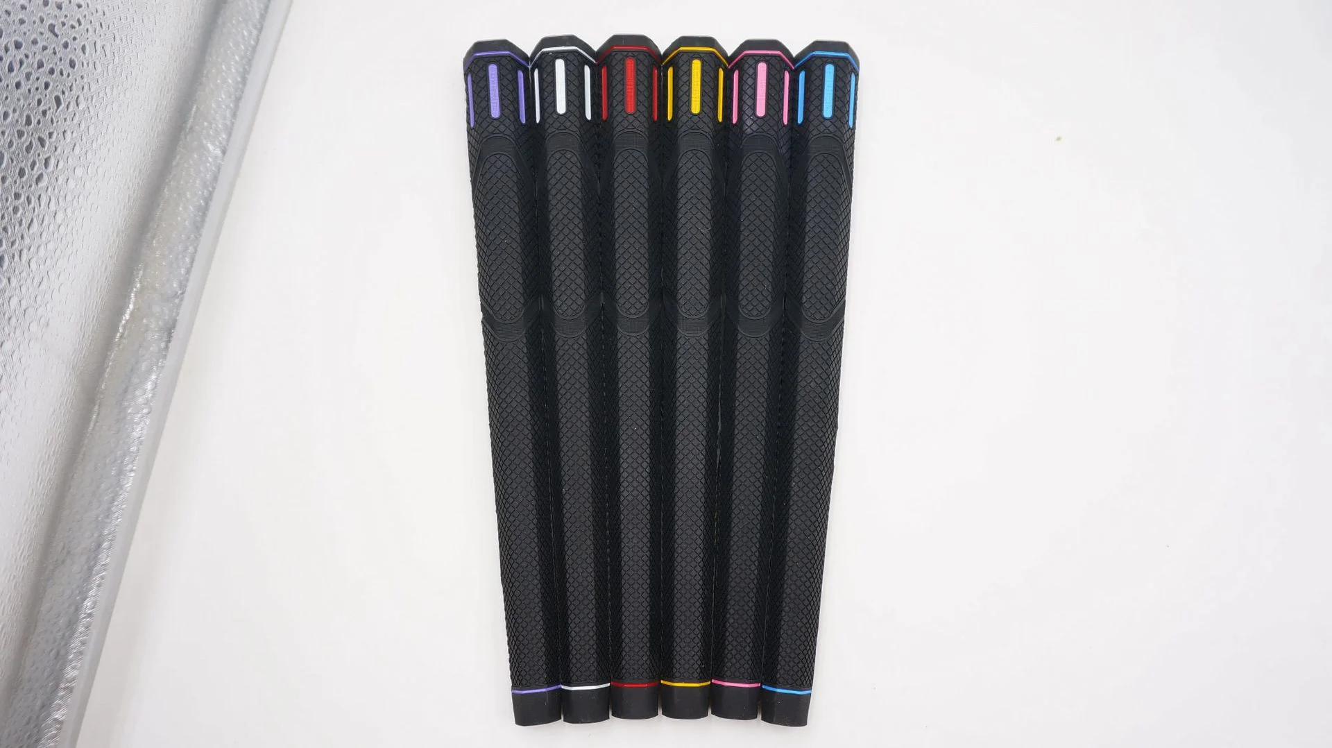 100Pcs Rubber Fish Grip
100Pcs Rubber Fish Grip