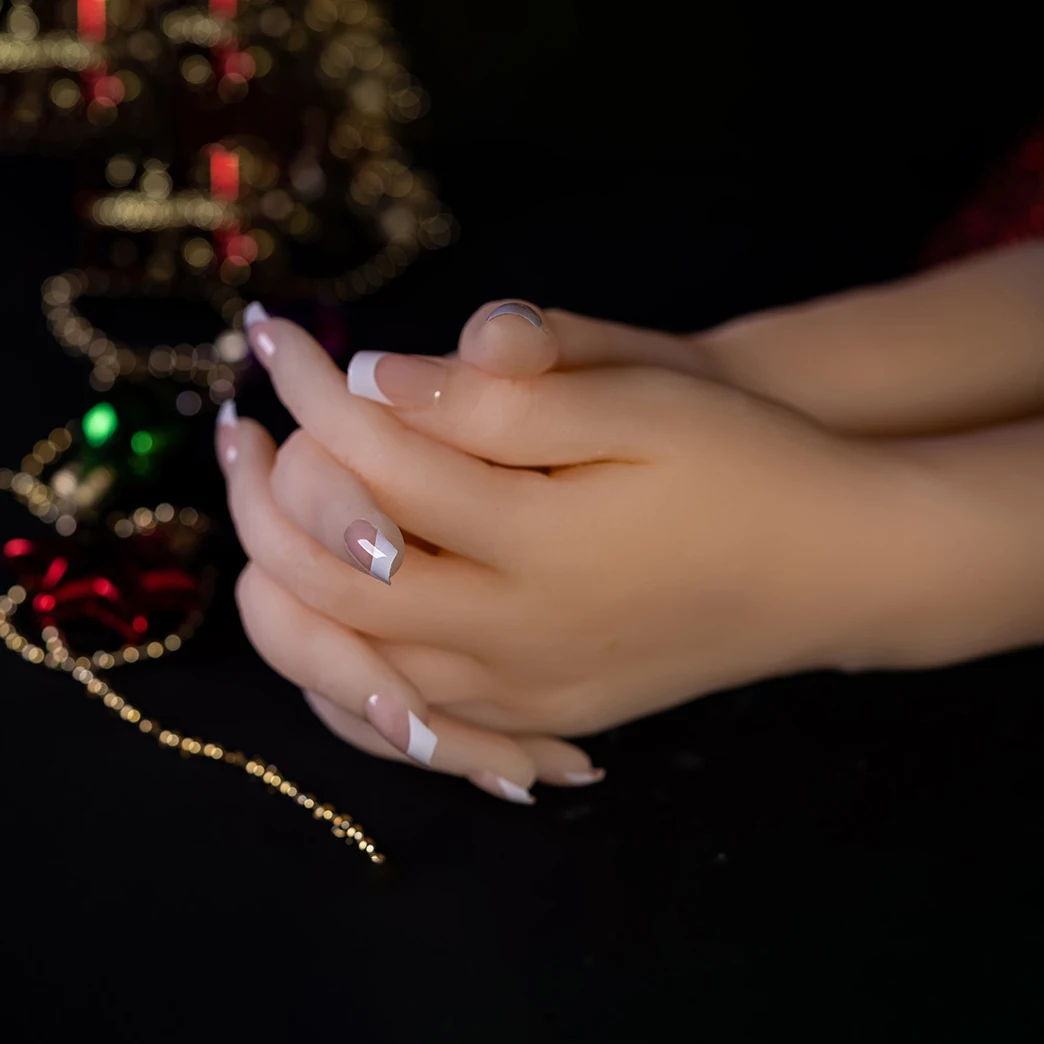 Realistic Female Silicone Hand Model TPE Material Soft Touch Art Sketch Mannequin Hands for Photography Display Manicure Prop S6
Realistic Female Silicone Hand Model TPE Material Soft Touch Art Sketch Mannequin Hands for Photography Display Manicure Prop S6