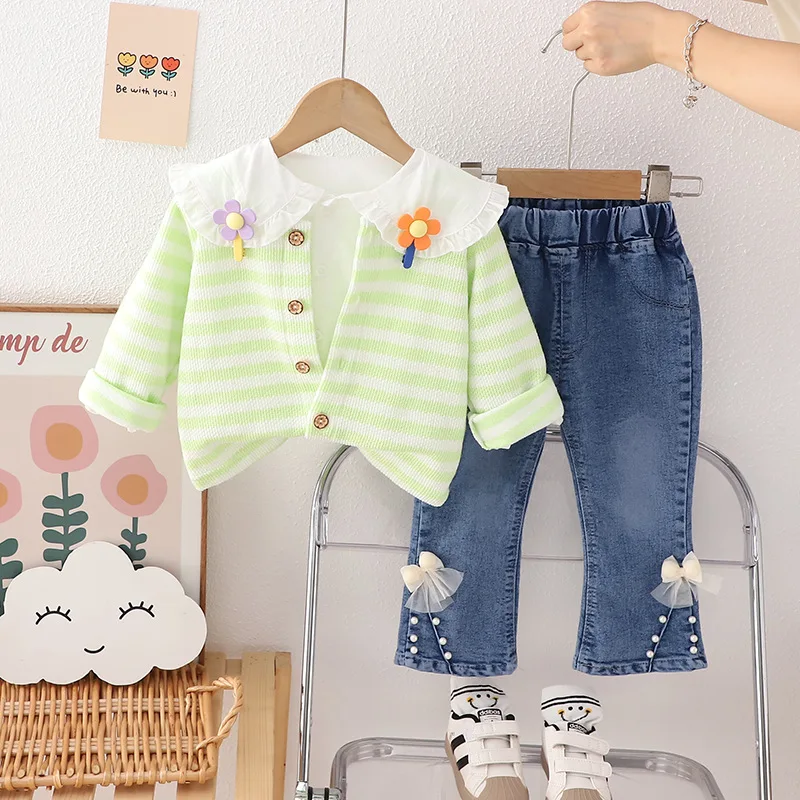 Fall Baby Girl Clothing Sets New Korean Style Striped Doll Collar Cardigan Coats + T-shirts + Denim Flared Pants Girls Tracksuit
Fall Baby Girl Clothing Sets New Korean Style Striped Doll Collar Cardigan Coats + T-shirts + Denim Flared Pants Girls Tracksuit