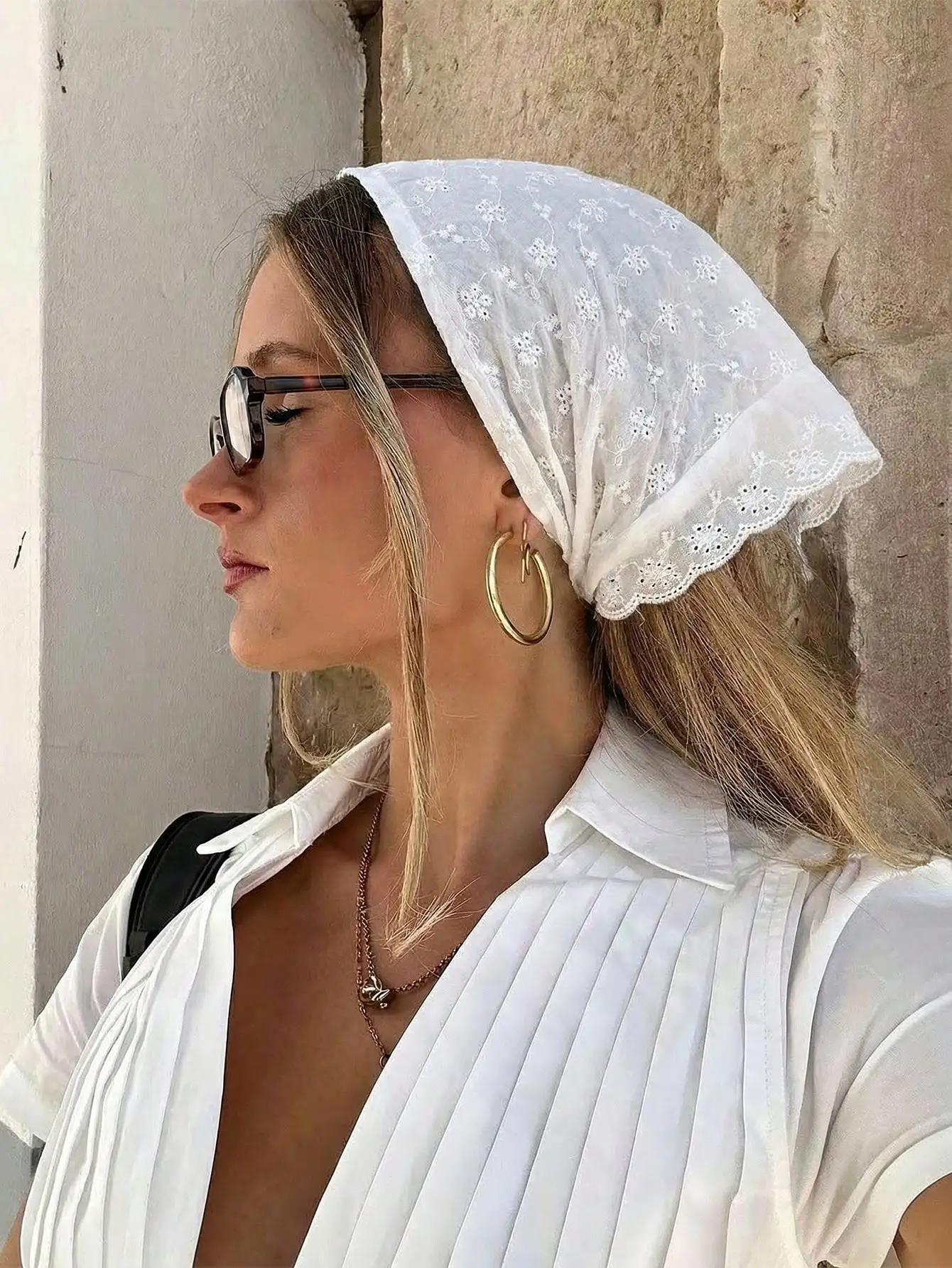 1Pc Handmade Embroidered Ruffled Headwrap, Women Summer Bandana Hair Band, Holiday & Beach Daily Hair Accessories
1Pc Handmade Embroidered Ruffled Headwrap, Women Summer Bandana Hair Band, Holiday & Beach Daily Hair Accessories
