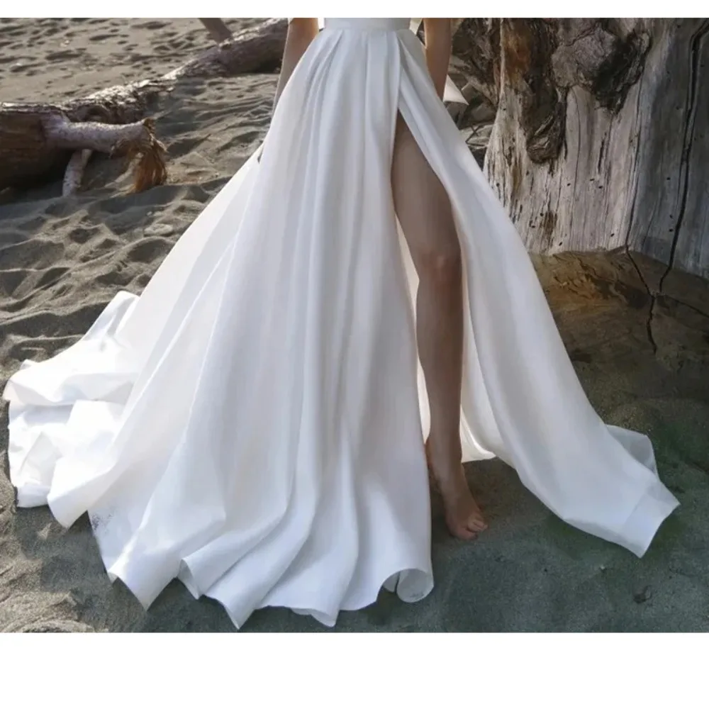 Атласный Voluminöser Braut Abnehmbarer Überrock Hochzeit Abnehmbarer Schleppe Bund Hoher Seitenschlitz Formeller Paeschneidert 2025
Атласный Voluminöser Braut Abnehmbarer Überrock Hochzeit Abnehmbarer Schleppe Bund Hoher Seitenschlitz Formeller Paeschneidert 2025