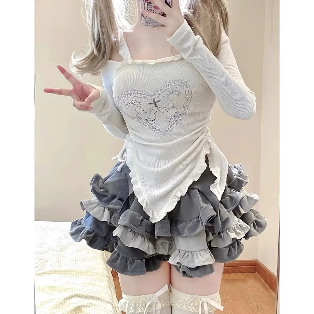 Вязаные костюмы в японском стиле Kawaii Одежда Комплект из 2 предметов Юбки Женский винтажный принт Y2k Укороченные топы Блузка + мини-юбки Корейский шик
Вязаные костюмы в японском стиле Kawaii Одежда Комплект из 2 предметов Юбки Женский винтажный принт Y2k Укороченные топы Блузка + мини-юбки Корейский шик