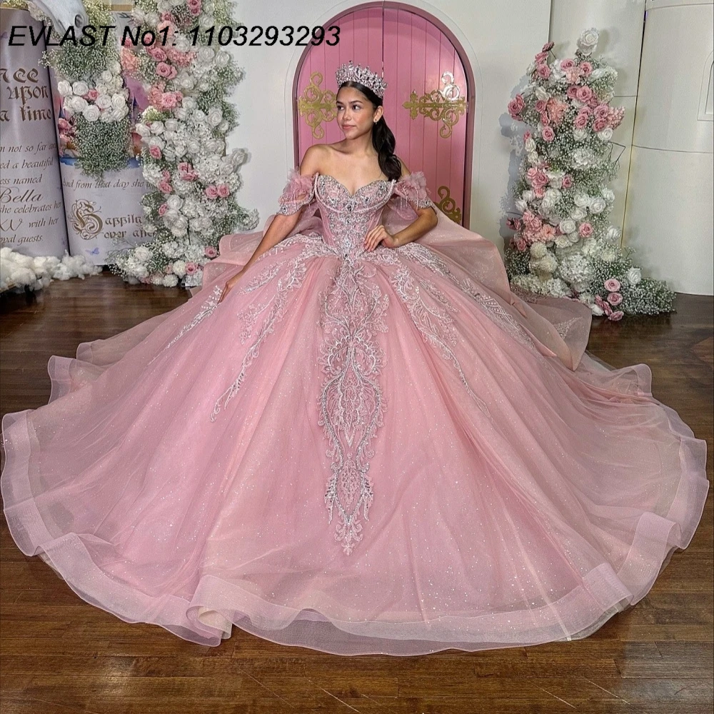EVLAST Customized Mexican Pink Quinceanera Dress Ball Gown Shiny Lace Applique Beading Bow Sweet 16 Vestidos De 15 Anos E1QN799
EVLAST Customized Mexican Pink Quinceanera Dress Ball Gown Shiny Lace Applique Beading Bow Sweet 16 Vestidos De 15 Anos E1QN799
