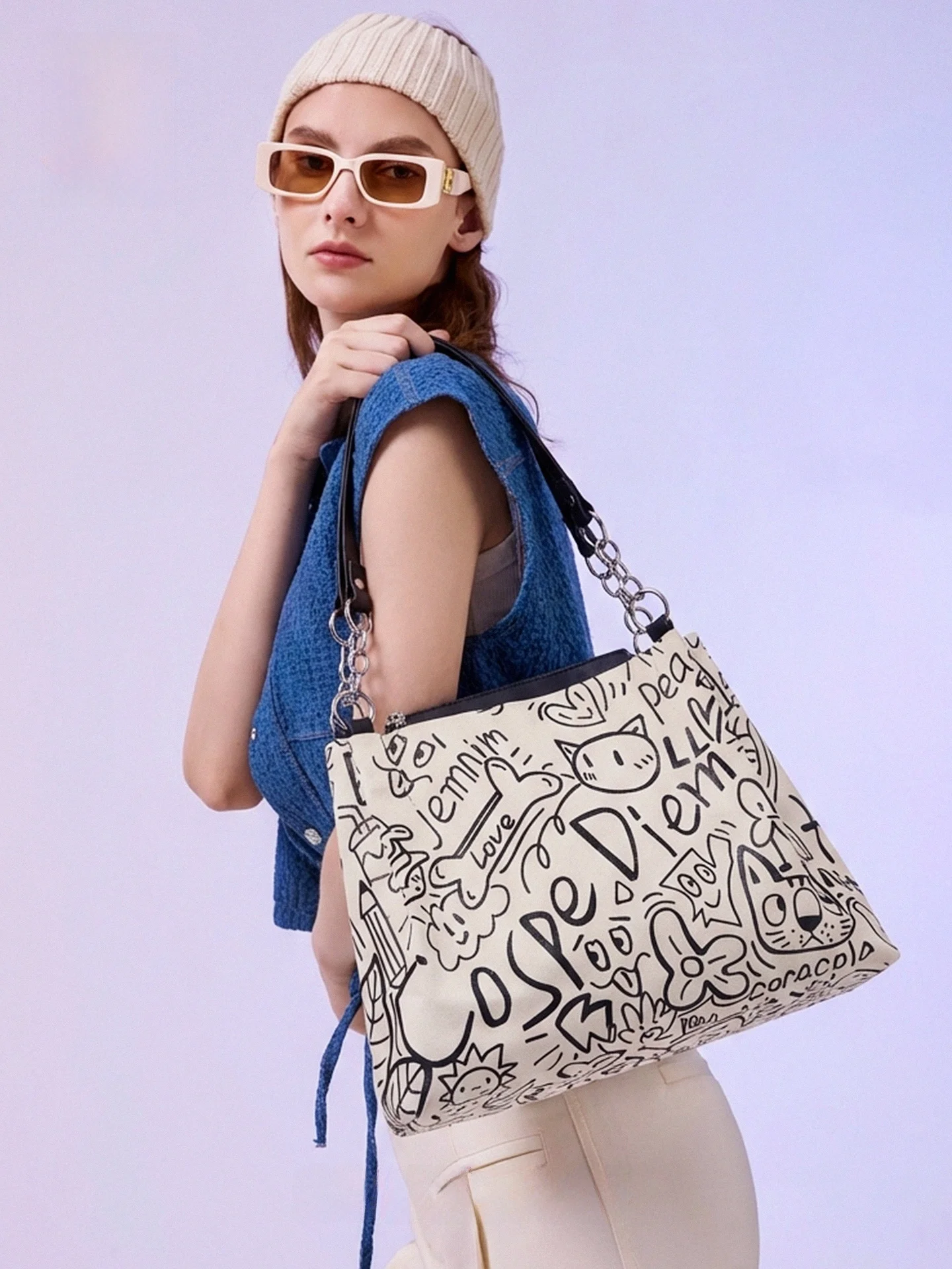 MuziKai Large Capacity Graffiti Casual Commuter Women's Bag 2026 New Trendy Tote Bag Soft PU Leather Geometric Pattern
MuziKai Large Capacity Graffiti Casual Commuter Women's Bag 2026 New Trendy Tote Bag Soft PU Leather Geometric Pattern