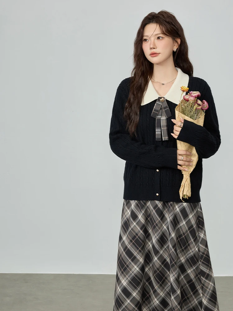 Женский наряд больших размеров Ele, осень 2024, новый винтажный топ для похудения для колледжа, комплект с юбкой из полиэфирного волокна
Женский наряд больших размеров Ele, осень 2024, новый винтажный топ для похудения для колледжа, комплект с юбкой из полиэфирного волокна