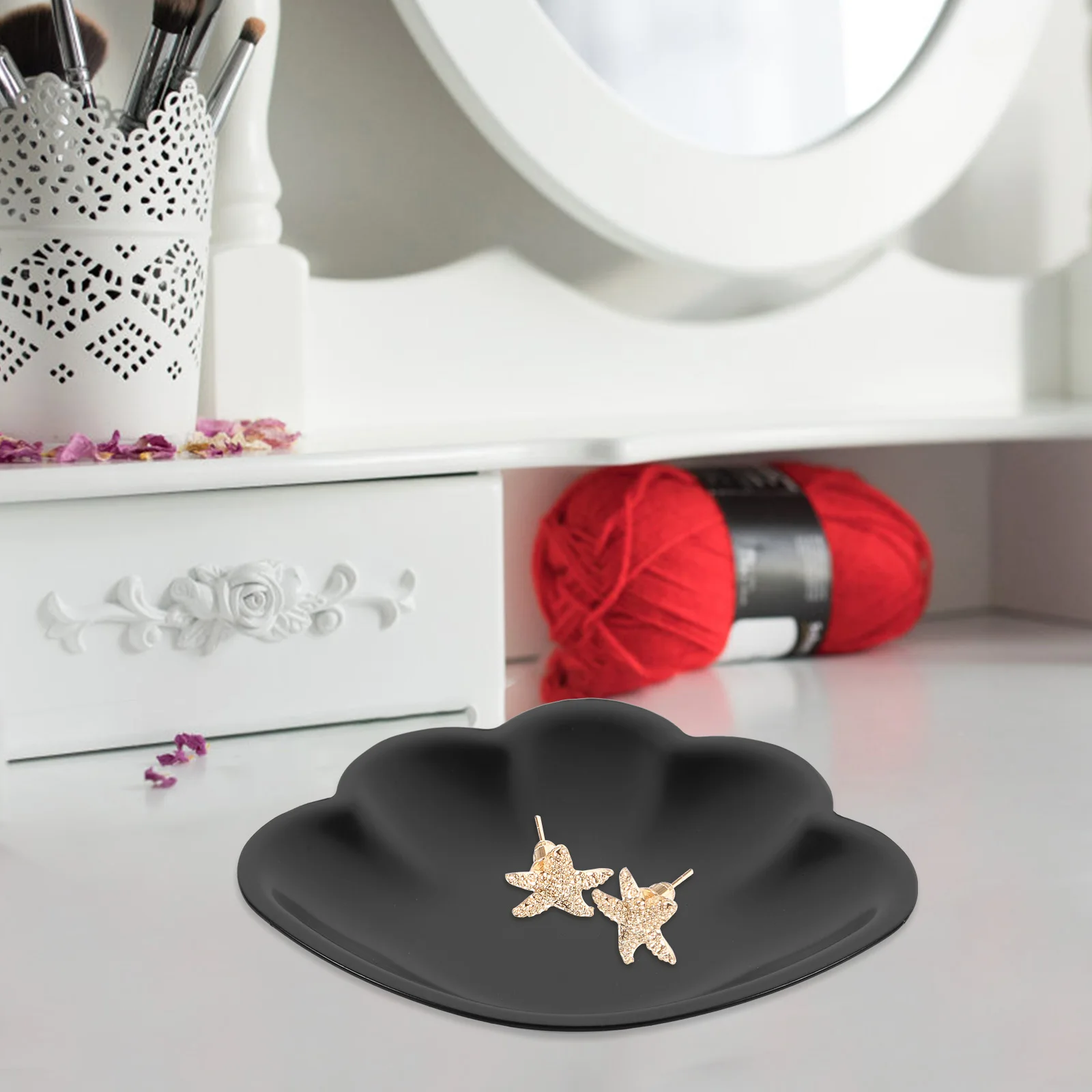 2pcs Jewelry Dish Storage Stainless Steel Necklace Ring Holder Plate Decorative Tray Bedroom Makeup ganizer
2pcs Jewelry Dish Storage Stainless Steel Necklace Ring Holder Plate Decorative Tray Bedroom Makeup ganizer