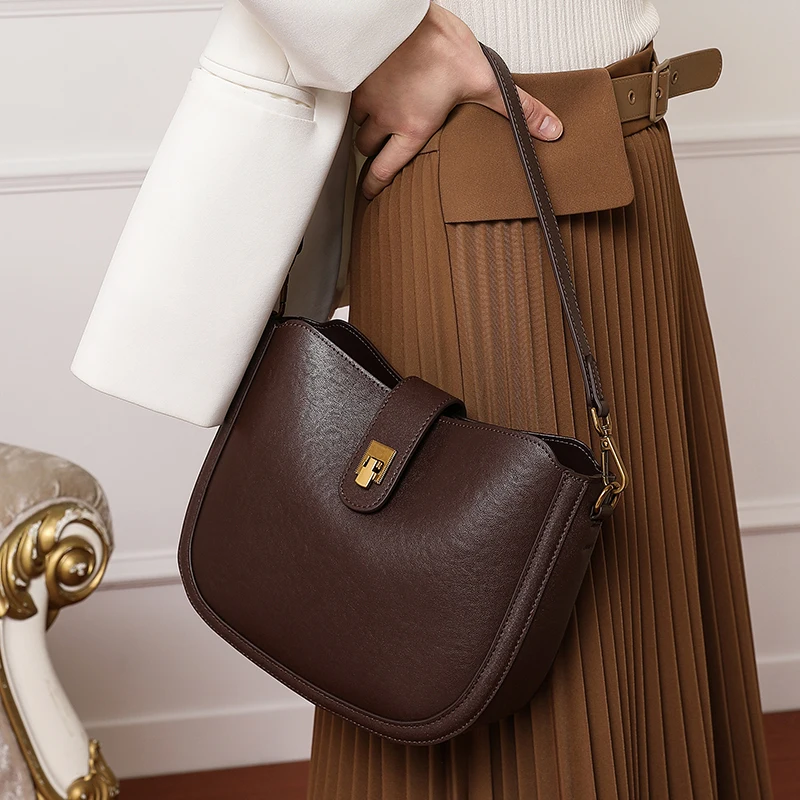 Luxury Women Bag Genuine Leather Handbag Coffee Color Soft Natural Cow Leather Handbag Cross body bags Summer Handbags Women Bag
Luxury Women Bag Genuine Leather Handbag Coffee Color Soft Natural Cow Leather Handbag Cross body bags Summer Handbags Women Bag