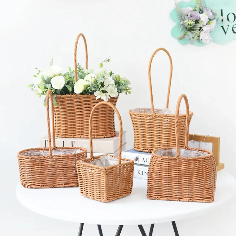 Willow Rattan Bride Flower Basket Hand-Woven Picnic Container Flower Arrangement Basket with Handle Sundries Organizer Wedding
Willow Rattan Bride Flower Basket Hand-Woven Picnic Container Flower Arrangement Basket with Handle Sundries Organizer Wedding