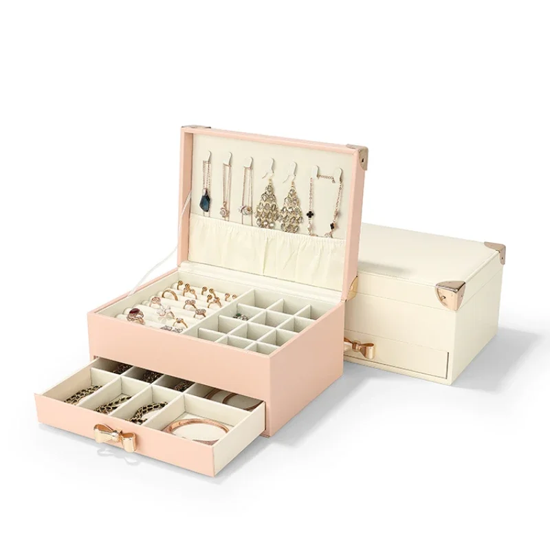 High end jewelry storage box, light luxury, exquisite necklace, ring, earring, bracelet, gold jewelry box
High end jewelry storage box, light luxury, exquisite necklace, ring, earring, bracelet, gold jewelry box