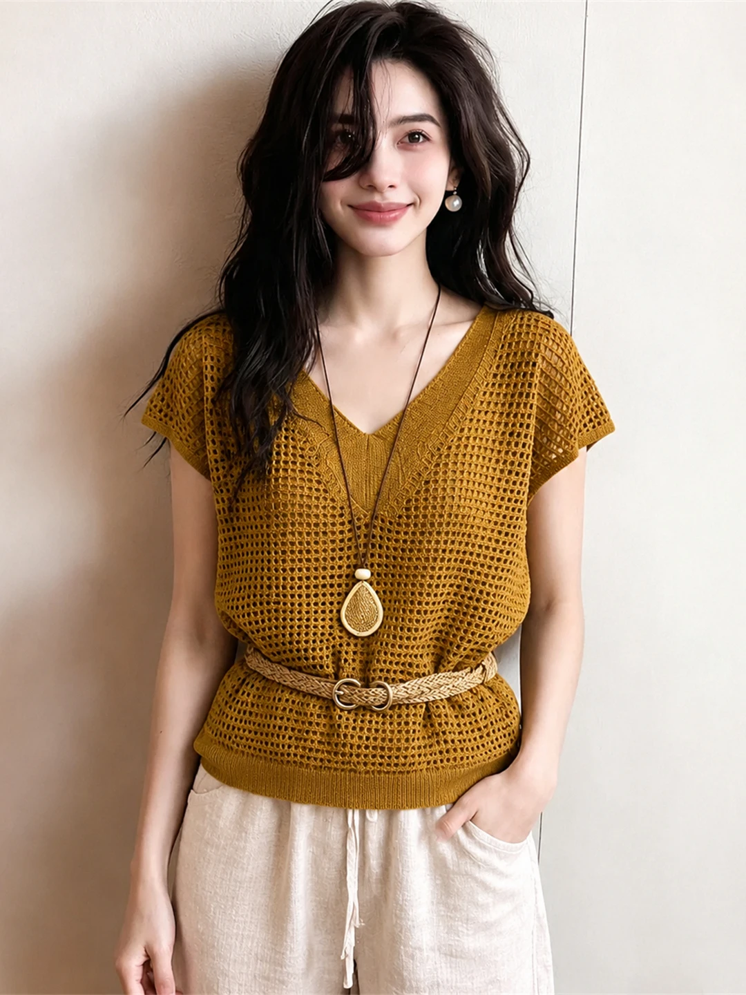 Commute Style V-Neck Short Sleeve Knitted Ice Silk Hollow out Versatile High-End Feeling Women's Top Summer Fashion Small Shirt
Commute Style V-Neck Short Sleeve Knitted Ice Silk Hollow out Versatile High-End Feeling Women's Top Summer Fashion Small Shirt