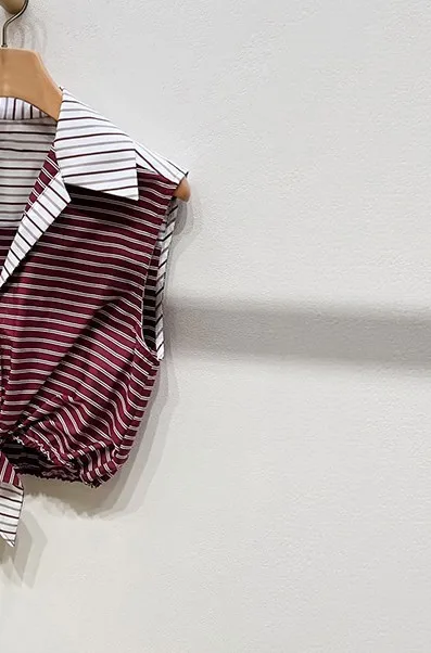 2026 Summer New Women's Fashion Ensemble Striped Sleeveless Turn-Down Collar Top + A-Line Long Skirt
2026 Summer New Women's Fashion Ensemble Striped Sleeveless Turn-Down Collar Top + A-Line Long Skirt