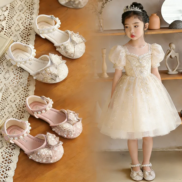 Детские весенние туфли в корейском стиле, новые, для девочек, с бантом из страз, кожаные, с жемчугом, для выступлений и танцев
Детские весенние туфли в корейском стиле, новые, для девочек, с бантом из страз, кожаные, с жемчугом, для выступлений и танцев