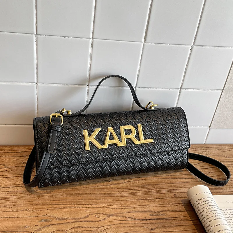 Trendy Classic Paris Style Diaper Bag For Women Textured Leather Crossbody Handbag Large Capacity Stylish Minimalist Tote
Trendy Classic Paris Style Diaper Bag For Women Textured Leather Crossbody Handbag Large Capacity Stylish Minimalist Tote