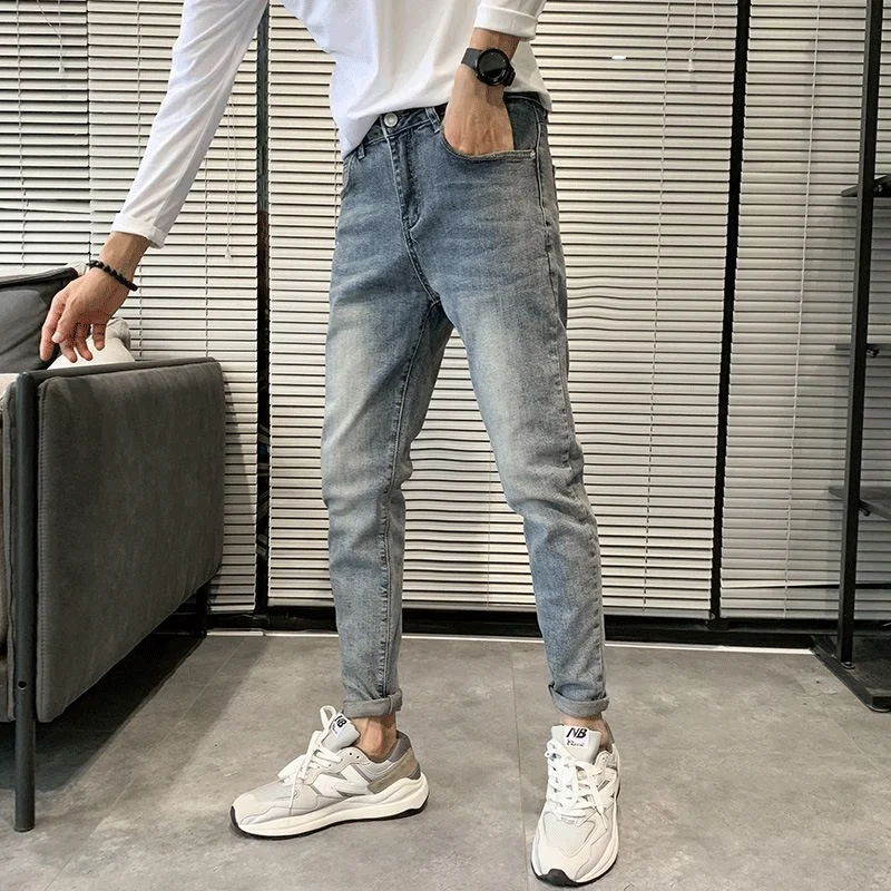 Light Blue Men's Denim Jeans Elastic Slim Fit Spring Autumn Casual Versatile Trendy Brand Jeans mid Low Waist Zipper Closure
Light Blue Men's Denim Jeans Elastic Slim Fit Spring Autumn Casual Versatile Trendy Brand Jeans mid Low Waist Zipper Closure