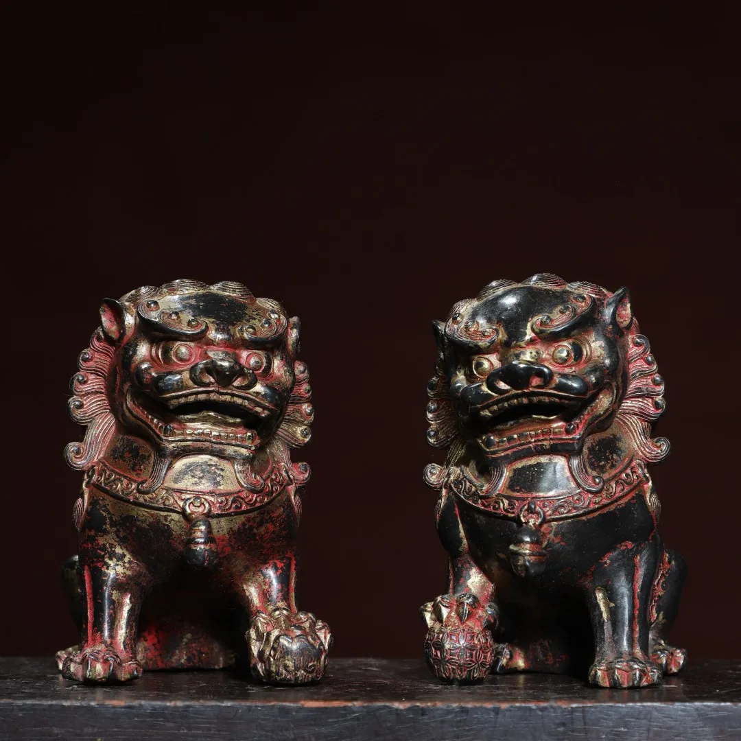 5"Tibetan Temple Collection Old Bronze Cinnabar Mud gold Door Lion Statue A Pair Door Lion Door God Amass wealth Ornaments
5"Tibetan Temple Collection Old Bronze Cinnabar Mud gold Door Lion Statue A Pair Door Lion Door God Amass wealth Ornaments