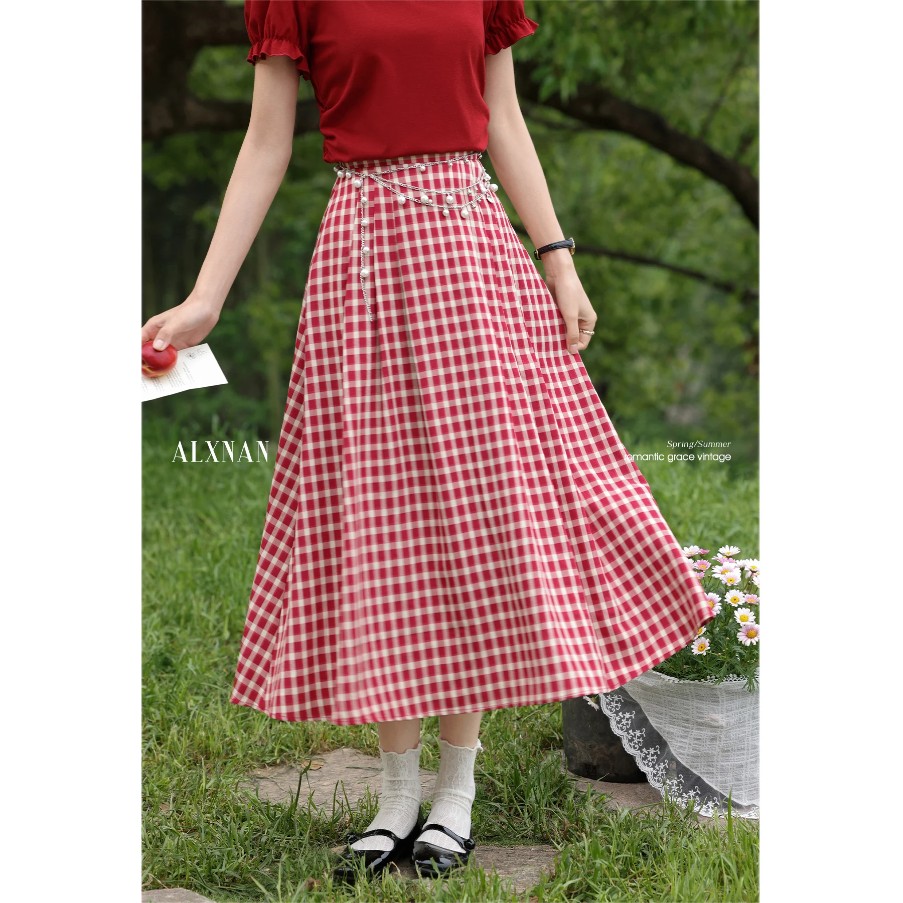 ALXNAN Women's Red Plaid Skirt Vintage Long Elegant A-line Skirt 2025 Summer Fashion Casual Loose-fit Ladies Clothing New L55630
ALXNAN Women's Red Plaid Skirt Vintage Long Elegant A-line Skirt 2025 Summer Fashion Casual Loose-fit Ladies Clothing New L55630