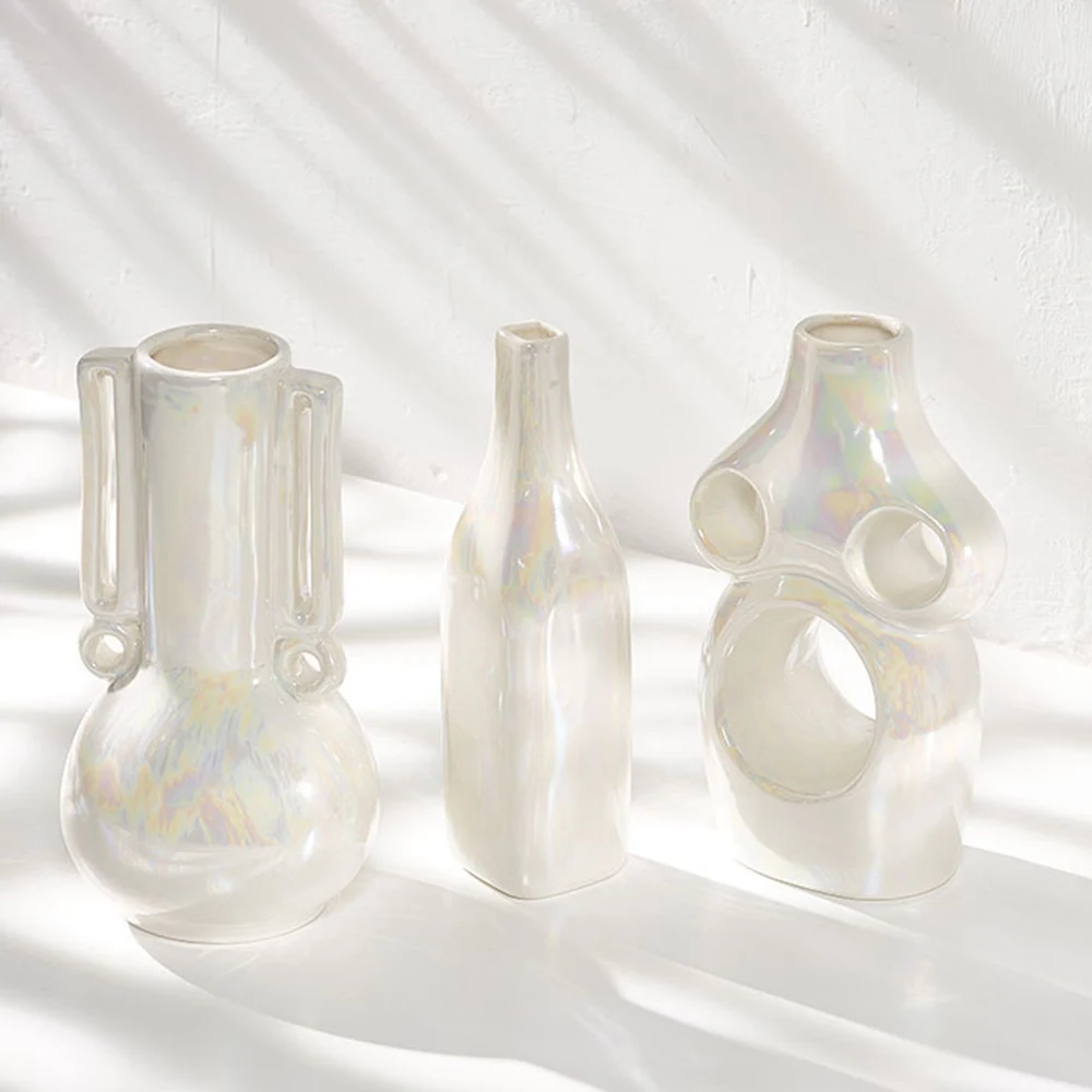 Irregular Ceramic Vase ins dream creative ceramic dry flower vase Nordic art home living room flower arrangement decorative vase
Irregular Ceramic Vase ins dream creative ceramic dry flower vase Nordic art home living room flower arrangement decorative vase