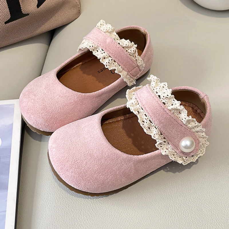 Sweet Lace Strap Suede Ballet Shoes Girl 2025 Autumn Luxury Pearl Velcro Princess Shoes Non Slip Soft Sole Mary Jane Shoes Child
Sweet Lace Strap Suede Ballet Shoes Girl 2025 Autumn Luxury Pearl Velcro Princess Shoes Non Slip Soft Sole Mary Jane Shoes Child