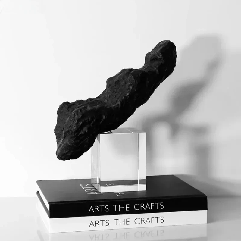 Black Resin Irregular Stone Sculpture Decoration Abstract Oddly-shaped Stone Resin Statue Crystal Base Indoor Aesthetic Decor
Black Resin Irregular Stone Sculpture Decoration Abstract Oddly-shaped Stone Resin Statue Crystal Base Indoor Aesthetic Decor