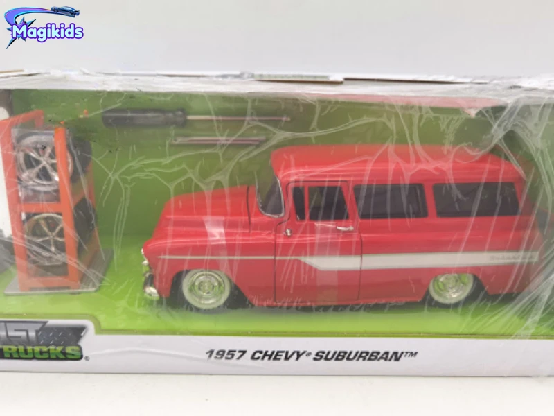 1:24 1957 CHEVY пригородная винтажная модель высокой имитации литая металлическая модель автомобиля Chevrolet Модель автомобиля из сплава для детей подарочная коллекция
1:24 1957 CHEVY пригородная винтажная модель высокой имитации литая металлическая модель автомобиля Chevrolet Модель автомобиля из сплава для детей подарочная коллекция