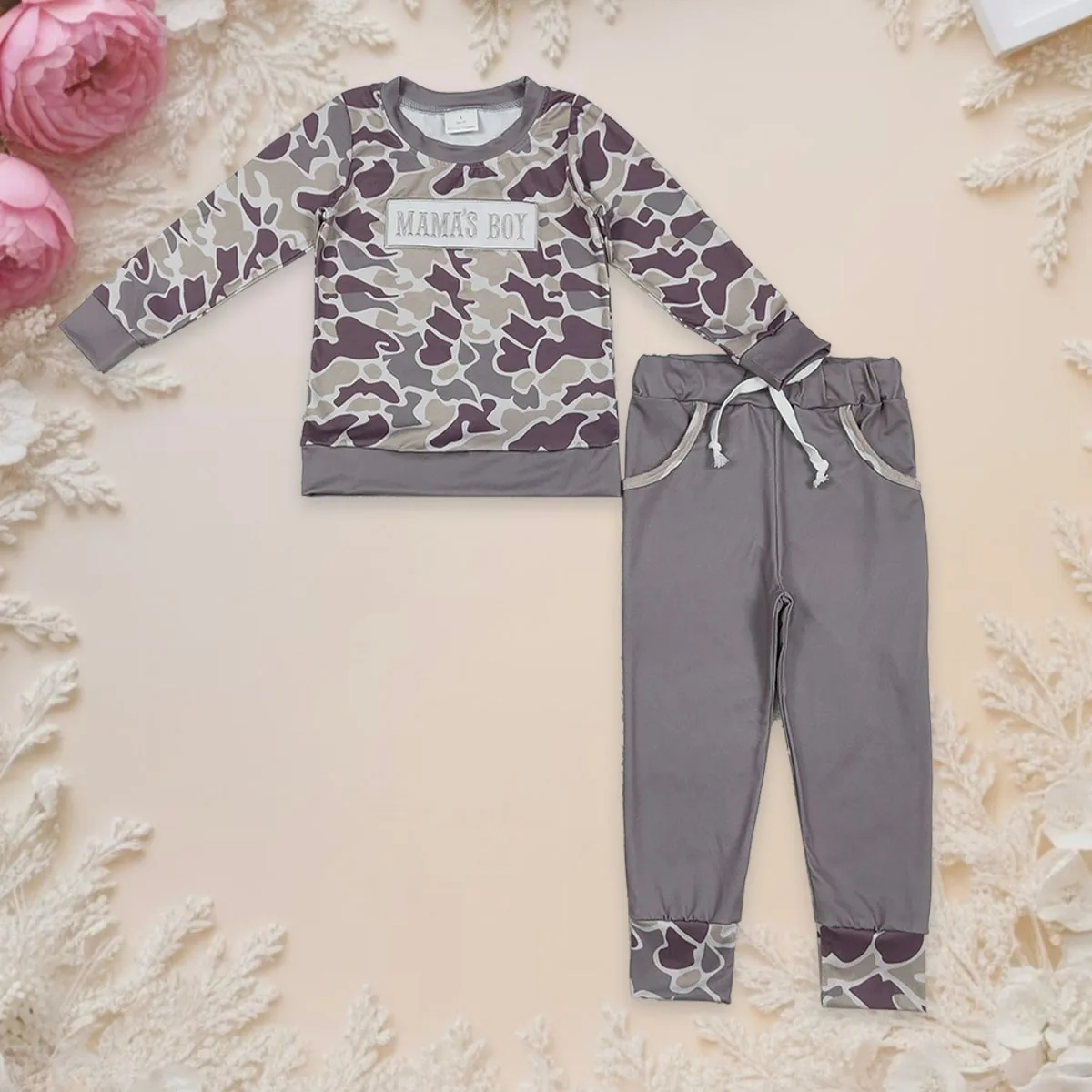 Baby Boy Toddler Grey Camo Embroidery Mama's Boy Pullover T-shirt Children Pants Hunting Pajamas Set Kids Outfit Wholesale
Baby Boy Toddler Grey Camo Embroidery Mama's Boy Pullover T-shirt Children Pants Hunting Pajamas Set Kids Outfit Wholesale