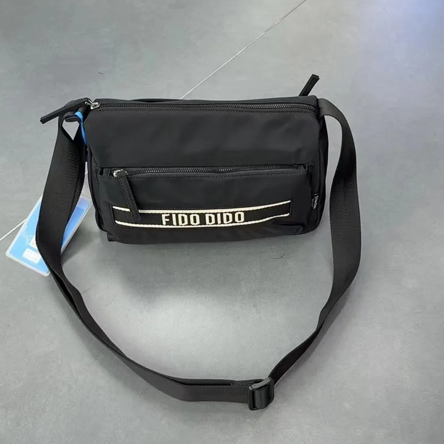 FIDO DIDO Crossbody Bag Horizontal Style High-density Oxford Nylon Waterproof Multi Layer Outdoor Authentic 2435-3
FIDO DIDO Crossbody Bag Horizontal Style High-density Oxford Nylon Waterproof Multi Layer Outdoor Authentic 2435-3