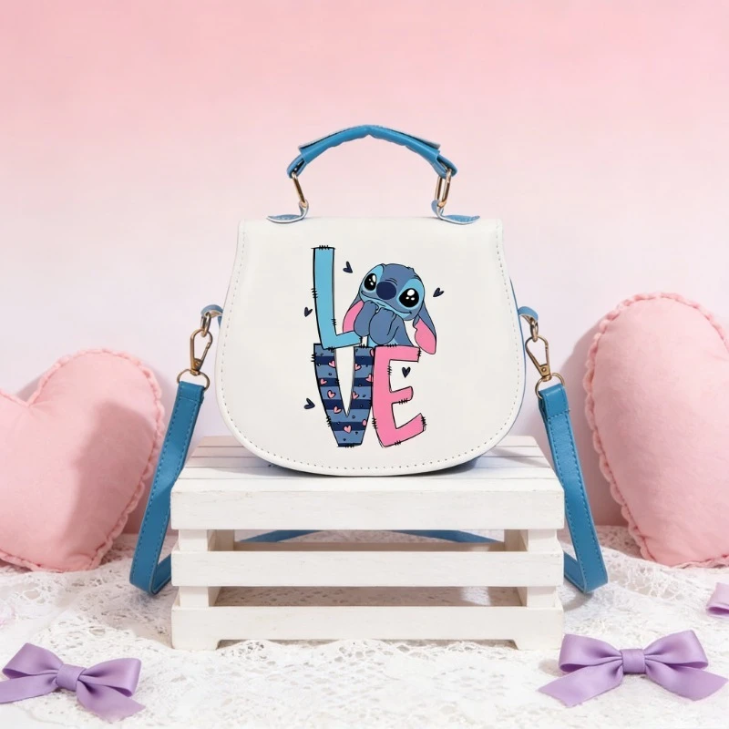 Женская сумка Lilo&Stitch с мультяшным принтом, портативная сумка через плечо из искусственной кожи, модная сумка через плечо, сумка для покупок, сумка для телефона
Женская сумка Lilo&Stitch с мультяшным принтом, портативная сумка через плечо из искусственной кожи, модная сумка через плечо, сумка для покупок, сумка для телефона