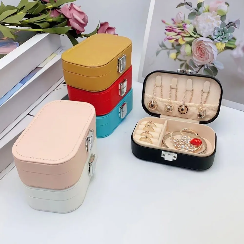 Новый цвет Macaron, коробка для хранения ювелирных изделий, кнопка с кнопкой, пылезащитный чехол для хранения ювелирных изделий, мини-размер, витрина для ювелирных изделий, дорожное использование
Новый цвет Macaron, коробка для хранения ювелирных изделий, кнопка с кнопкой, пылезащитный чехол для хранения ювелирных изделий, мини-размер, витрина для ювелирных изделий, дорожное использование