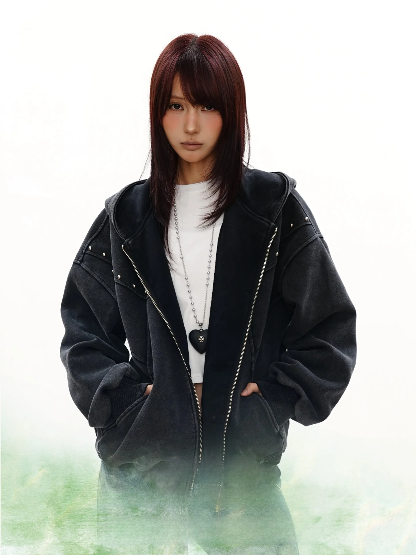 S3T5 Gender Neutral Hoodie Sporty Splice Design Rivet Detailing Loose Fit Casual Wear for Men And Women Hooded Jacket Coat
S3T5 Gender Neutral Hoodie Sporty Splice Design Rivet Detailing Loose Fit Casual Wear for Men And Women Hooded Jacket Coat