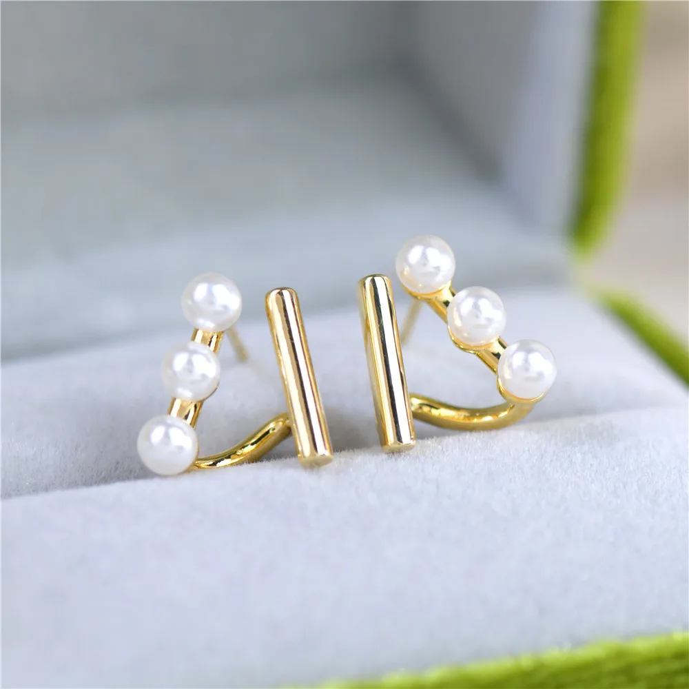French Light Luxury Elegant Daily Pearl Earrings 2023 New Niche Design High-End Earrings Temperament Earrings Jewelry Gifts
French Light Luxury Elegant Daily Pearl Earrings 2023 New Niche Design High-End Earrings Temperament Earrings Jewelry Gifts
