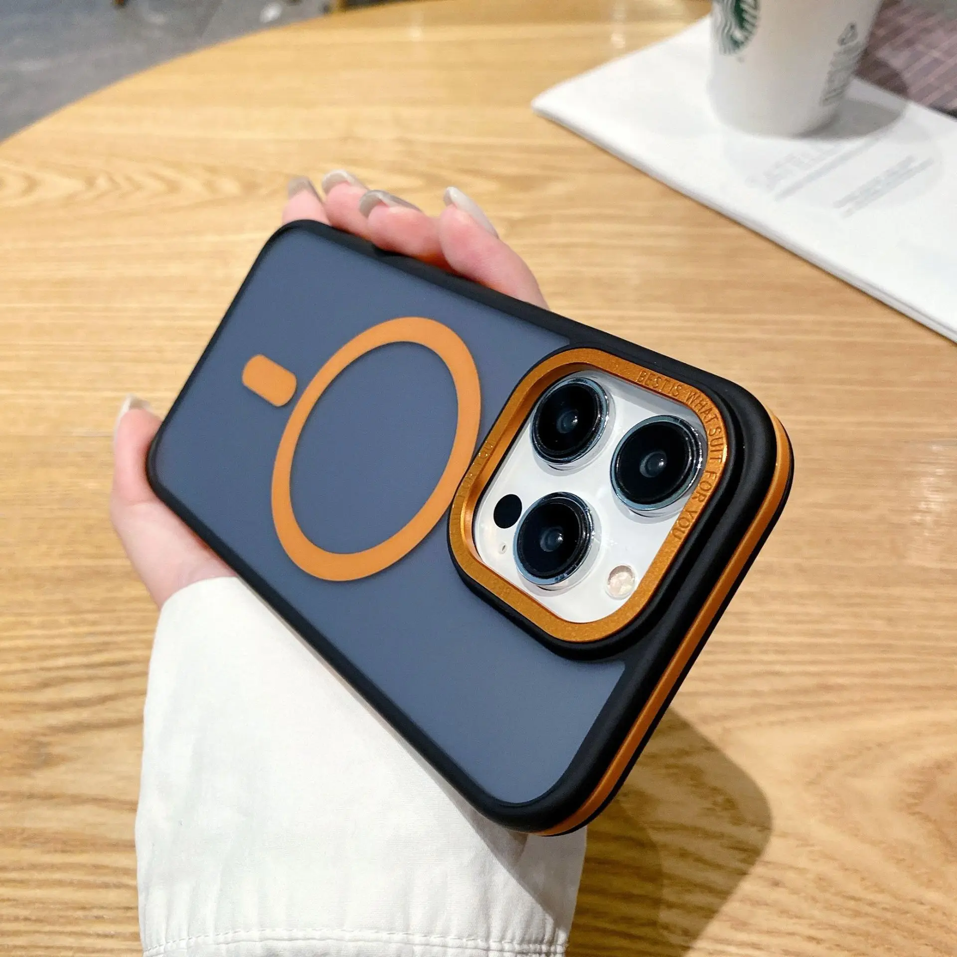 Магнитный чехол для телефона iPhone 15 Pro Max 14Plus 13Pro Phantom, цветной матовый чехол для зарядки по уходу за кожей
Магнитный чехол для телефона iPhone 15 Pro Max 14Plus 13Pro Phantom, цветной матовый чехол для зарядки по уходу за кожей
