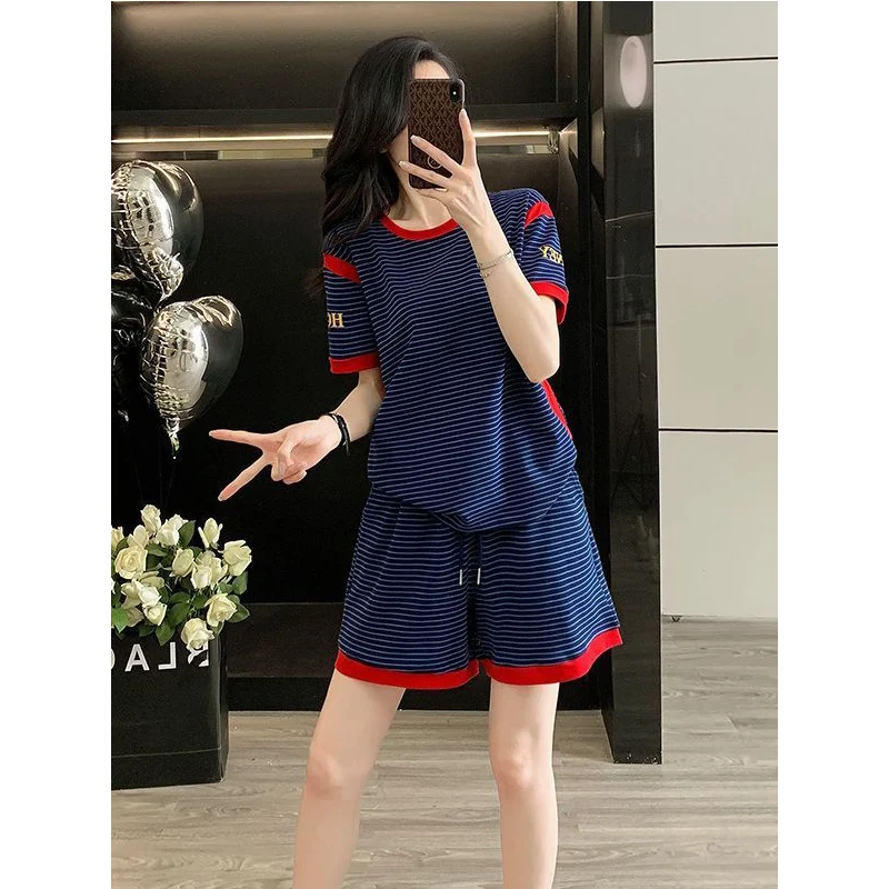 Oversized Athleisure Fashion Two-piece Suit Summer All-match Striped O-neck Short Sleeve Short Sets Women Clothes Fashion Sets
Oversized Athleisure Fashion Two-piece Suit Summer All-match Striped O-neck Short Sleeve Short Sets Women Clothes Fashion Sets