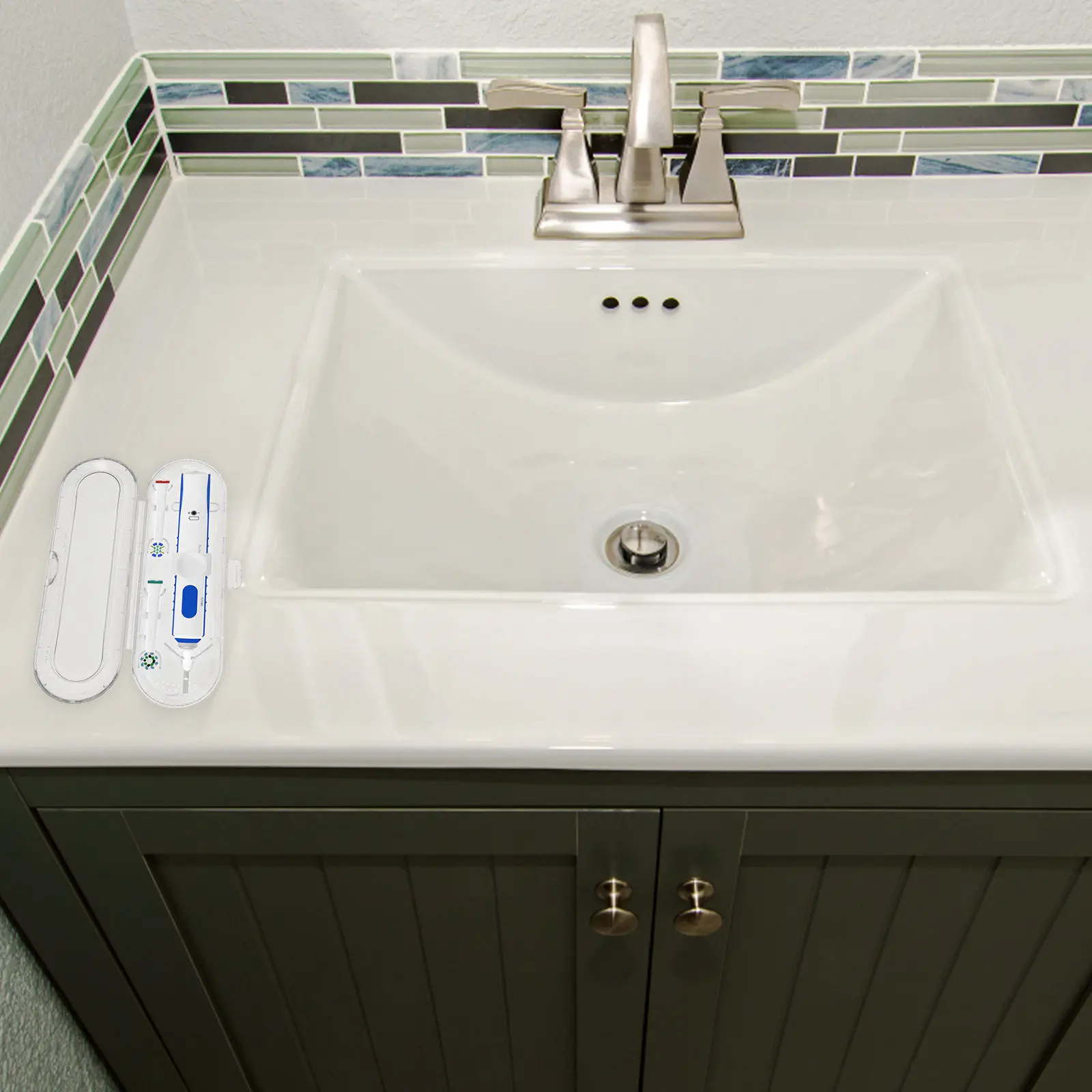 Электрический дорожный футляр-органайзер для зубной щетки, прозрачный, портативный, пластиковый, для кемпинга, походов, командировок
Электрический дорожный футляр-органайзер для зубной щетки, прозрачный, портативный, пластиковый, для кемпинга, походов, командировок