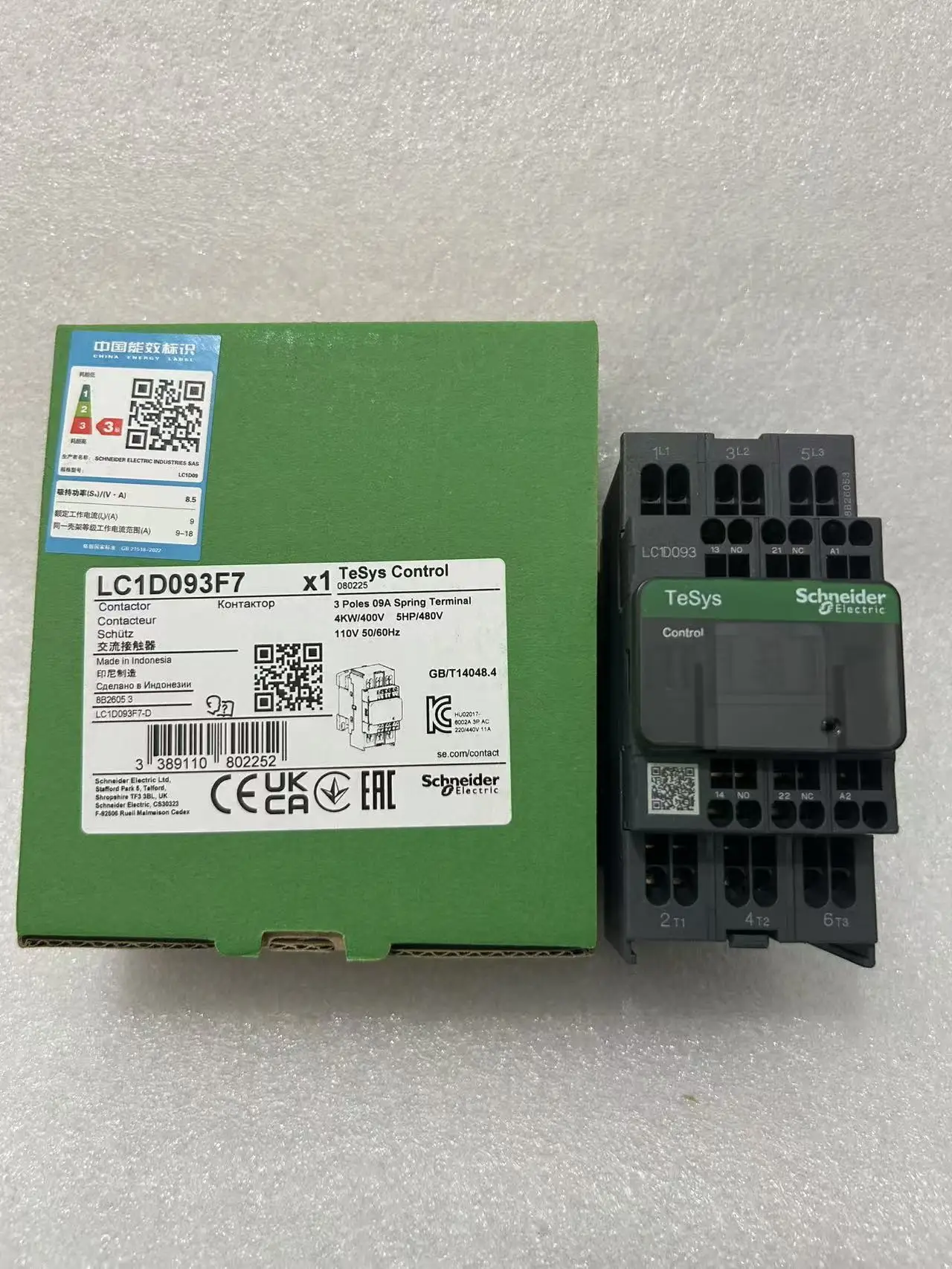 LC1D093F7 TeSys D контактор-3P(3 NO) -Φ-= 440 V 9 A - 110 V AC катушка
LC1D093F7 TeSys D контактор-3P(3 NO) -Φ-= 440 V 9 A - 110 V AC катушка