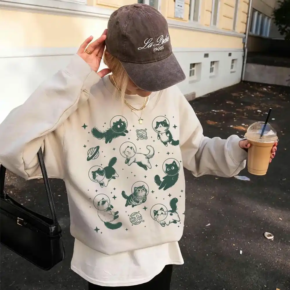 Cats in Space Tee Sweatshirt Cat Lover Sweater Gift Galaxy Space Cats Retro Long Sleeve Fleece Unisex Y2K Casual Top Streetwear
Cats in Space Tee Sweatshirt Cat Lover Sweater Gift Galaxy Space Cats Retro Long Sleeve Fleece Unisex Y2K Casual Top Streetwear