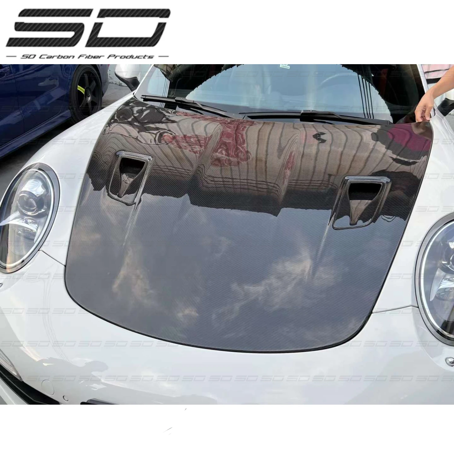 Улучшенная идеально подходящая конструкция GT3 Стильный сухой карбоновый колпачок для Pors-che 911 992
Улучшенная идеально подходящая конструкция GT3 Стильный сухой карбоновый колпачок для Pors-che 911 992