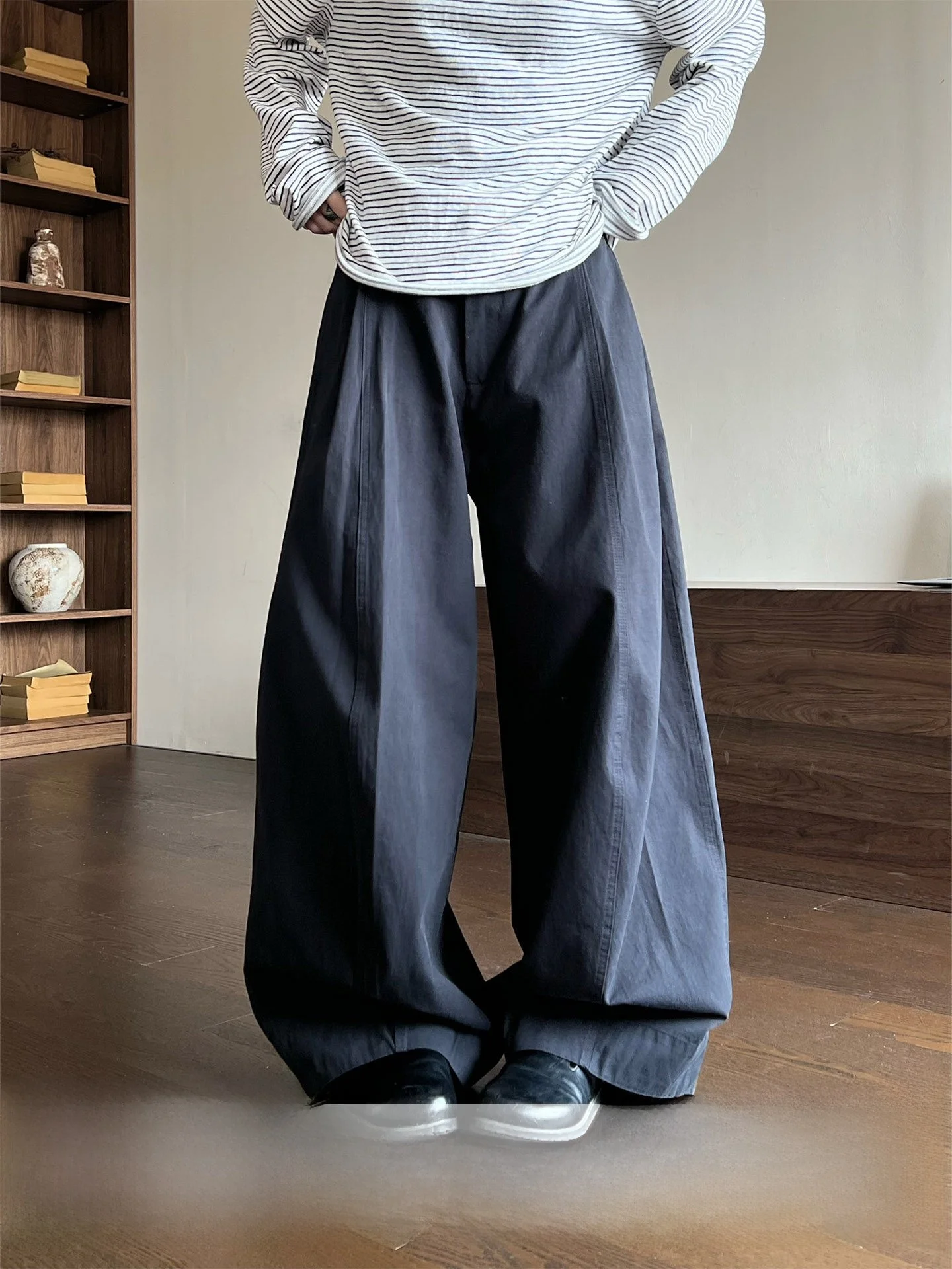 Casual Cleanfit Wide Leg Workwear Pants Unisex Natural Waist Cotton Straight Tube Pants for Men And Women Couple Match
Casual Cleanfit Wide Leg Workwear Pants Unisex Natural Waist Cotton Straight Tube Pants for Men And Women Couple Match