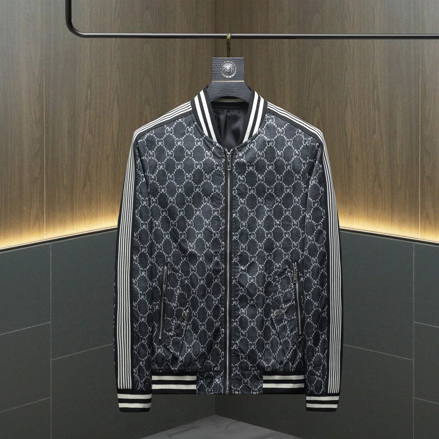 Men's Faionable Baseball Collar Jaet Premium Quali Spring Autumn Outerwear Casual Sle Polyester Fabric Long Sve
Men's Faionable Baseball Collar Jaet Premium Quali Spring Autumn Outerwear Casual Sle Polyester Fabric Long Sve