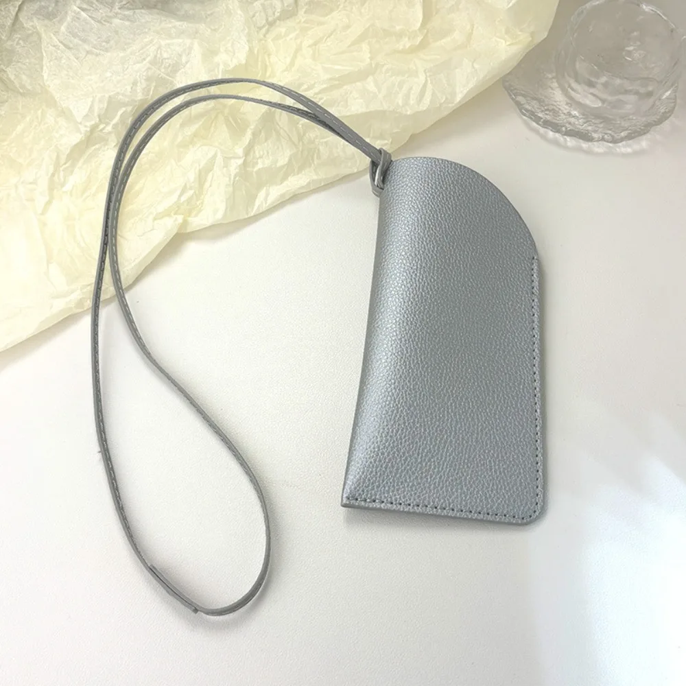 Hanging Neck PU Leather Glasses Bag Eyewear Protector Case with Hanging Buckle Glasses Storage Bag Sunglasses Pouch Pendant
Hanging Neck PU Leather Glasses Bag Eyewear Protector Case with Hanging Buckle Glasses Storage Bag Sunglasses Pouch Pendant