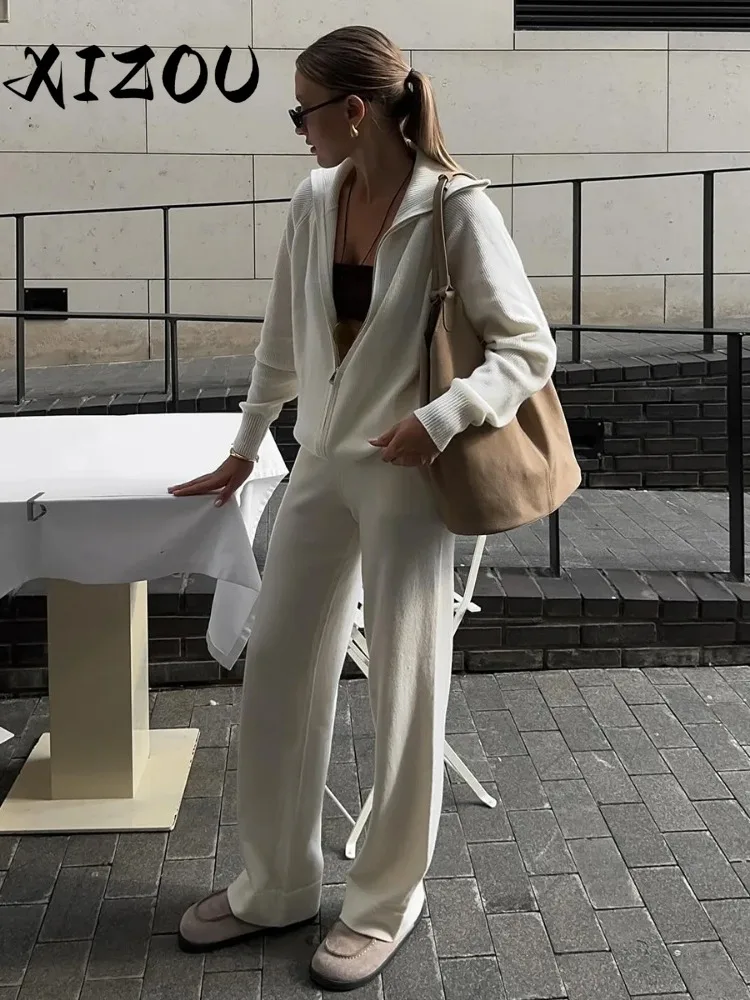 XIZOU женский новый вязаный кардиган на молнии, комплект широких брюк, мягкий свободный крой с капюшоном и эластичной резинкой на талии, осенне-зимние модные комплекты 
XIZOU женский новый вязаный кардиган на молнии, комплект широких брюк, мягкий свободный крой с капюшоном и эластичной резинкой на талии, осенне-зимние модные комплекты