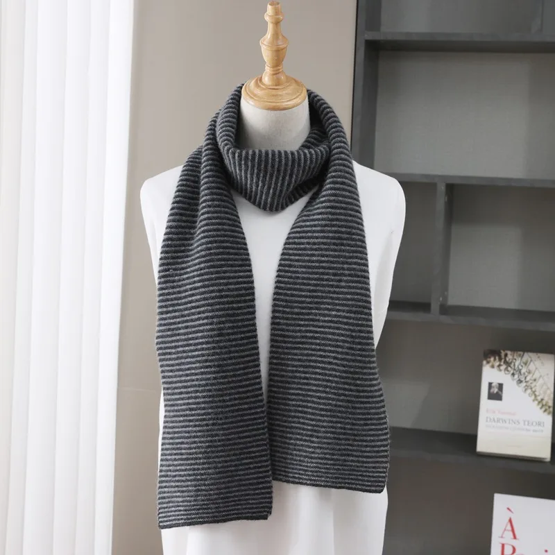 Women's 100% Cashmere Striped Ear-Protection Winter Scarf Soft Knitted Casual Fashion Versatile Elegant Skateboard Accessory
Women's 100% Cashmere Striped Ear-Protection Winter Scarf Soft Knitted Casual Fashion Versatile Elegant Skateboard Accessory