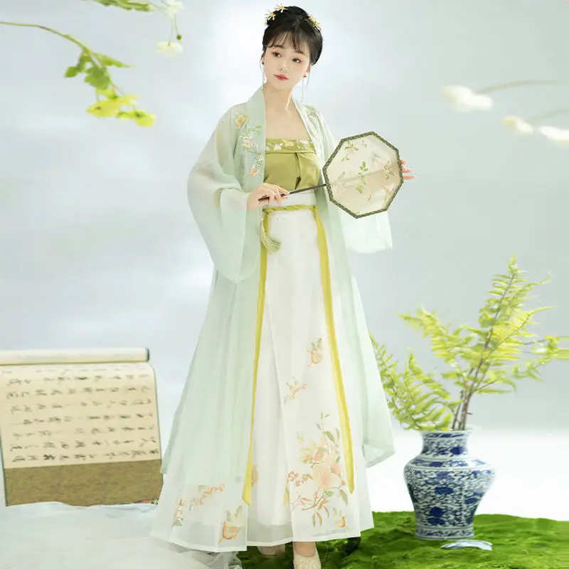 A Hanfu set featuring retro Han clothing elegant Song culture long-sleeved long skirts and a hundred dresses for daily use
A Hanfu set featuring retro Han clothing elegant Song culture long-sleeved long skirts and a hundred dresses for daily use