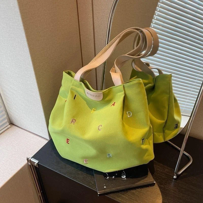 Large Capacity Canvas Shopping Bag Women's Trendy Letter Handbag Student Single Shoulder Bag Casual Style Spring Season
Large Capacity Canvas Shopping Bag Women's Trendy Letter Handbag Student Single Shoulder Bag Casual Style Spring Season